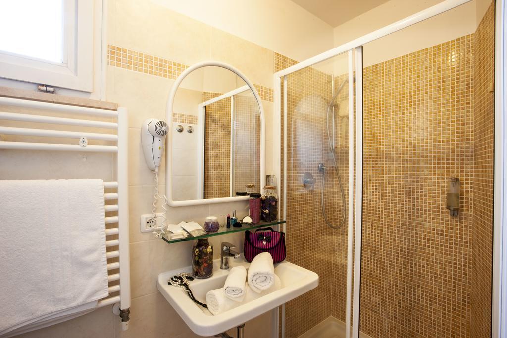 Hotel Locanda Rosy Cattolica Room photo