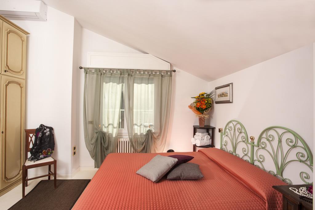 Hotel Locanda Rosy Cattolica Room photo